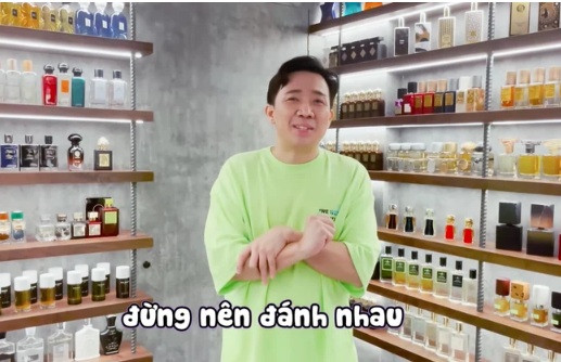 Phòng chứa hàng trăm chai nước hoa của Trấn Thành. Nguồn ảnh: FBNV.