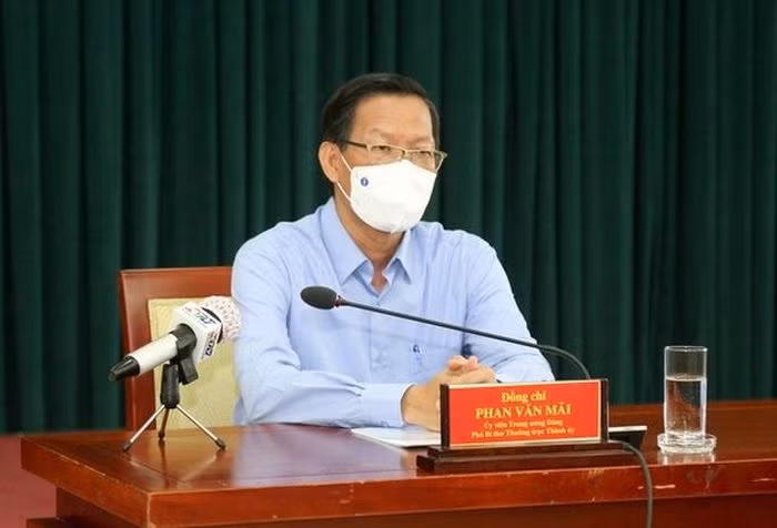 Sau ngay 1/8, TP.HCM co the gian cach xa hoi them 1 - 2 tuan nua