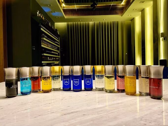 Những chai nước hoa Les Liquides Imaginaires có trong bộ sưu tập nước hoa của Trấn Thành giá khoảng 8 triệu đồng/chai. Ảnh: Ngoisao