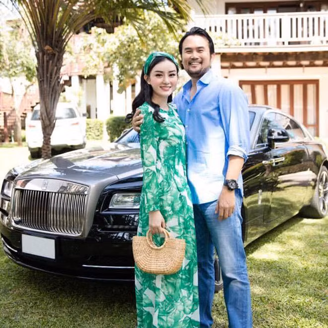 Angela Minh Châu hay còn gọi là Angela Chu từng dậy sóng với câu chuyện vịt hóa thiên nga trong quá khứ. Sau khi kết hôn với chồng đại gia Thái Lan, Angela Chu bước lên tầng lớp thượng lưu trước sự trầm trồ ngưỡng mộ của nhiều người. Ảnh: Autopro