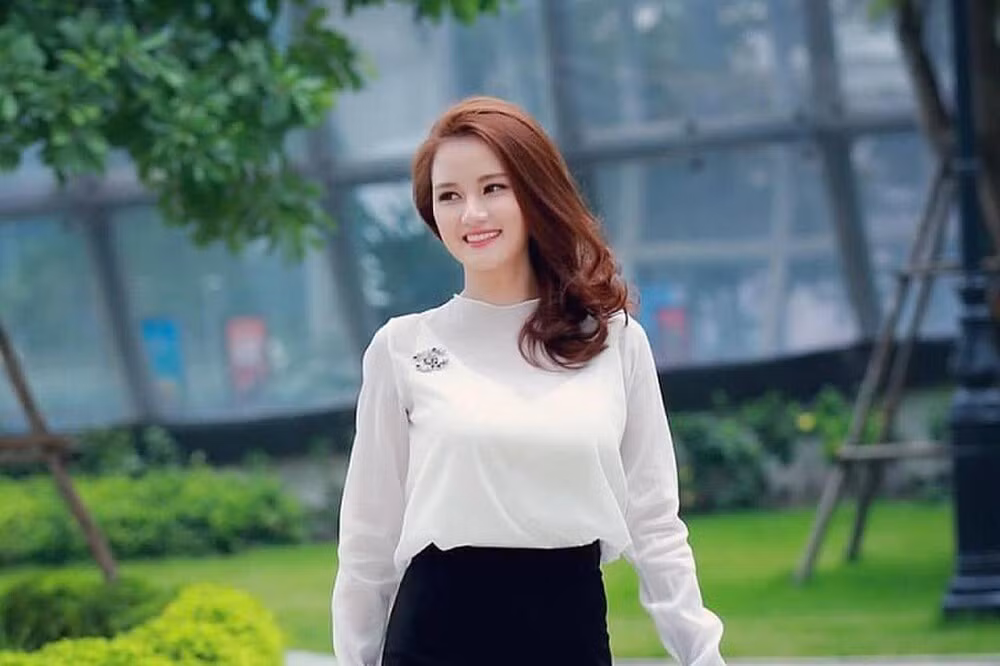 MC Huyền Châu - gương mặt quen thuộc qua các chương trình Cafe Sáng với VTV3, Làm đẹp, Thời trang và cuộc sống, Chuyển động 24h...cũng sở hữu căn hộ sang chảnh tại Hà Nội. Ảnh: Saostar.