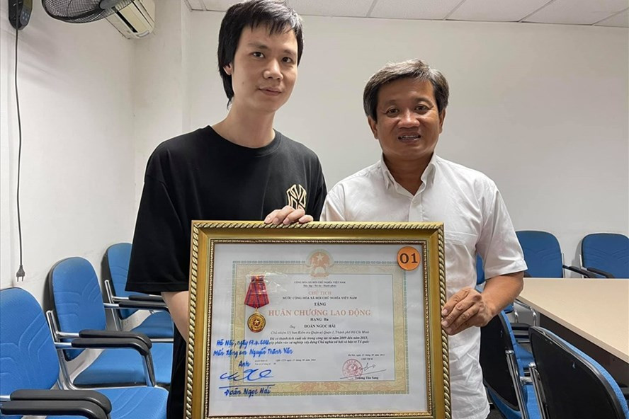Ong Doan Ngoc Hai tang lai Huan chuong Lao dong: Khong vi pham dieu cam