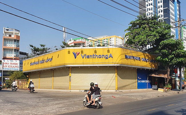 Truoc dien thoai va TV, ty phu Pham Nhat Vuong da dut long chia tay mang nao?-Hinh-2