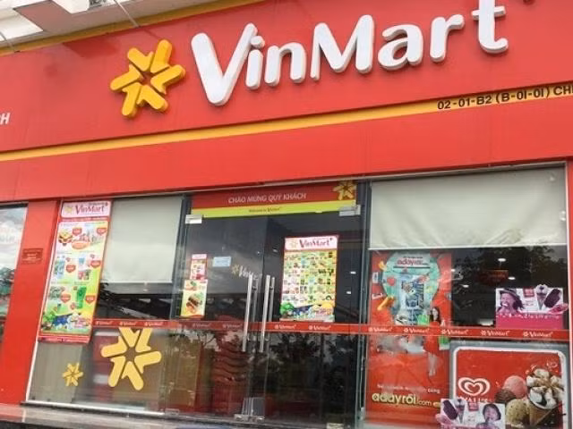 Truoc dien thoai va TV, ty phu Pham Nhat Vuong da dut long chia tay mang nao?-Hinh-3