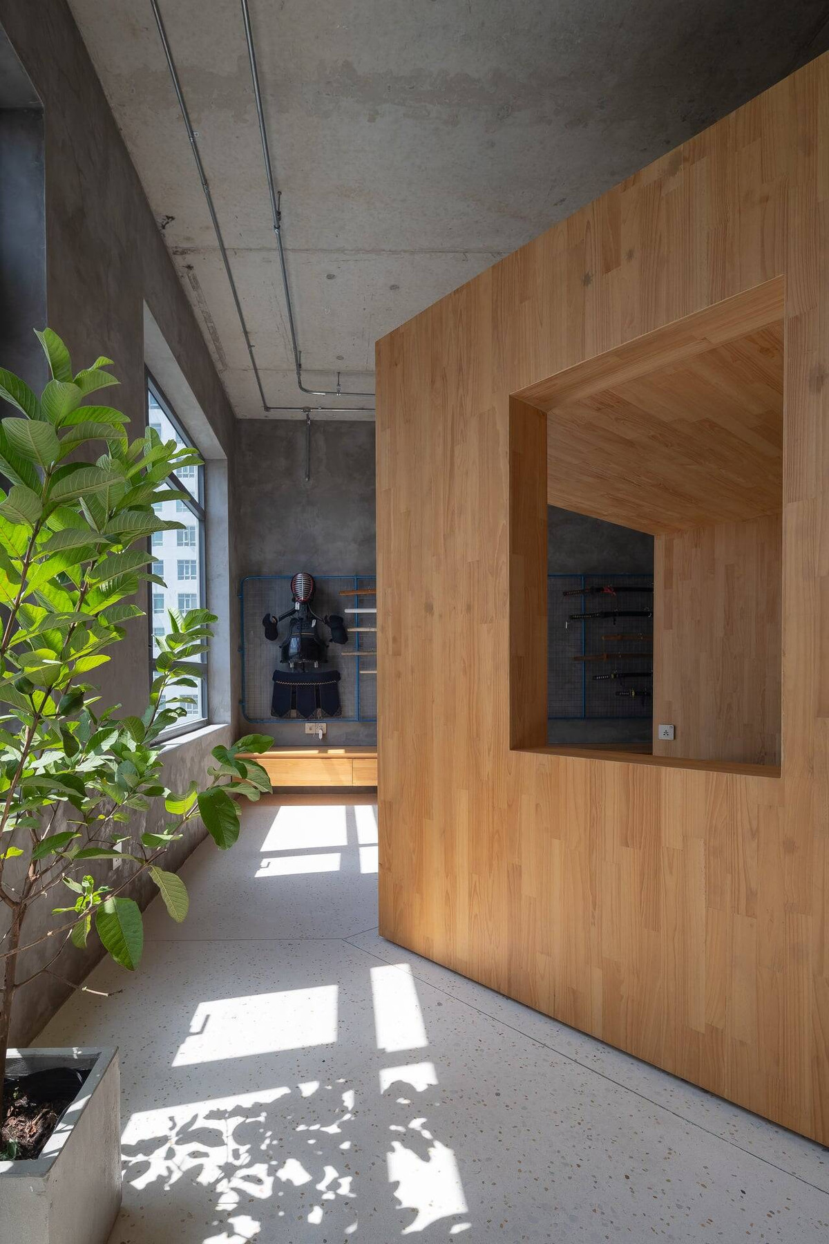 Mảng xanh giúp không gian tươi mới hơn.