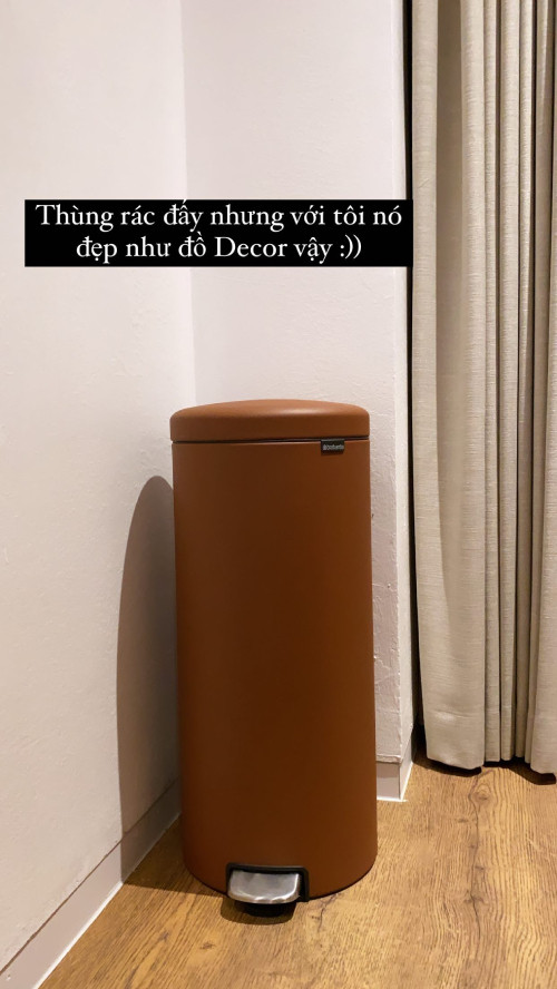 Thùng rác cũng là một vật để trang trí. Nguồn ảnh: FBNV.