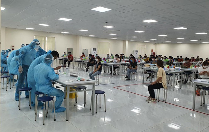 Ha Noi xuat quan ho tro tinh Bac Giang dap dich COVID-19