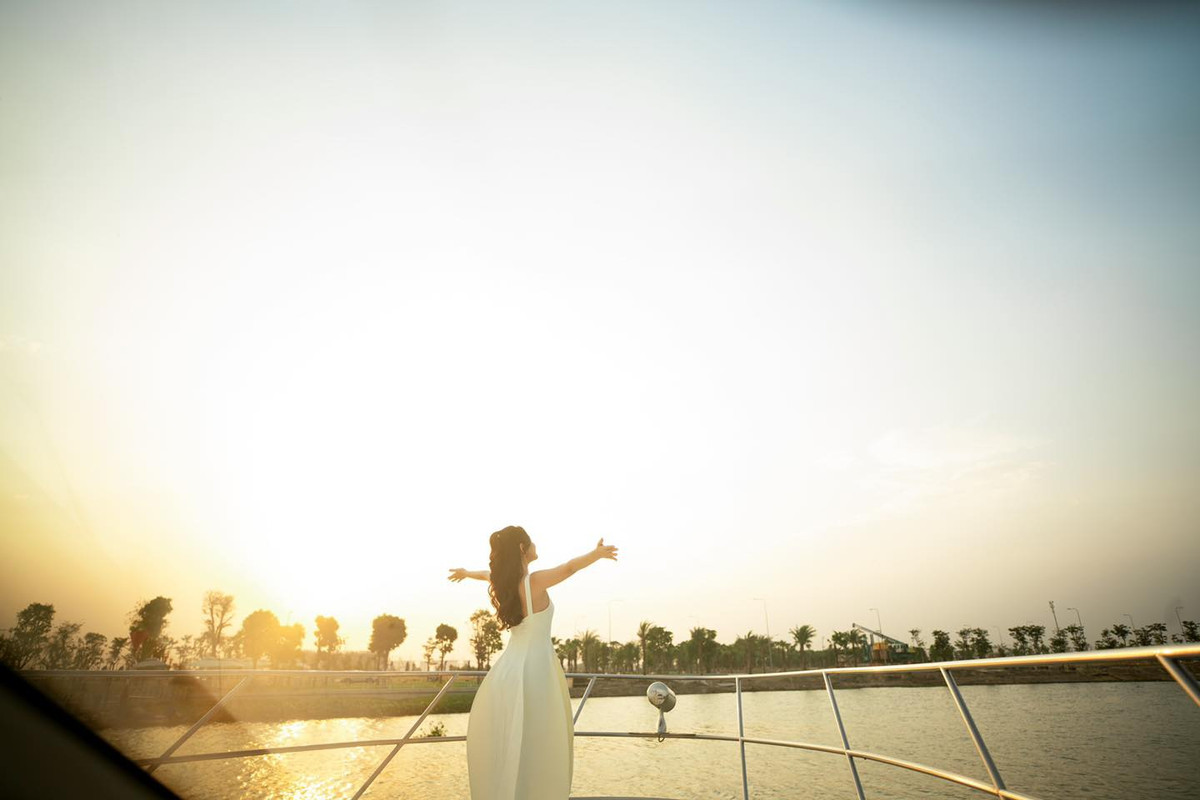 Phạm Quỳnh Anh - Quang Huy từng được ngưỡng mộ bởi có gia đình hạnh phúc. Họ có chung hai cô con gái xinh xắn. Nhưng sau đó, nhiều người bất ngờ khi cặp đôi ly hôn trong tiếc nuối. Nguồn ảnh: FBNV.