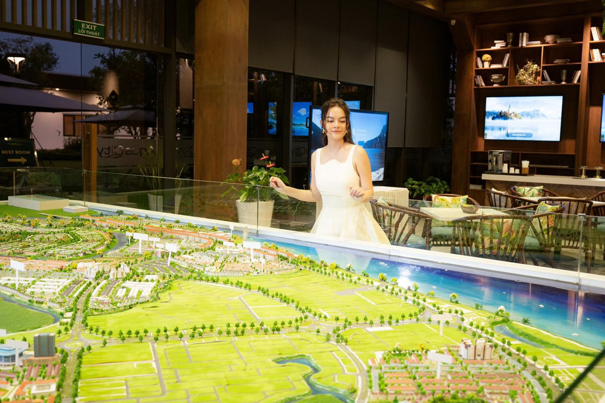 Được biết, nhà phố liền kề mà Phạm Quỳnh Anh mua tặng con nằm trên đảo.