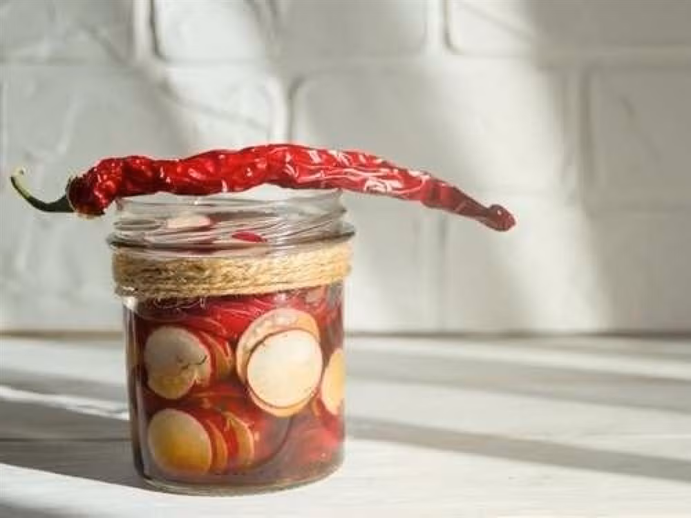 Cach lam mon muoi chua an lien cuc ngon ngay Tet