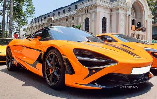Tháng 10/2020, siêu phẩm McLaren 720S Spider thứ 2 tại Việt Nam cũng đã chính thức về tay Di Băng. Đây là một món quà khác mà người chồng đại gia tặng cho cô. Ảnh: Xehay