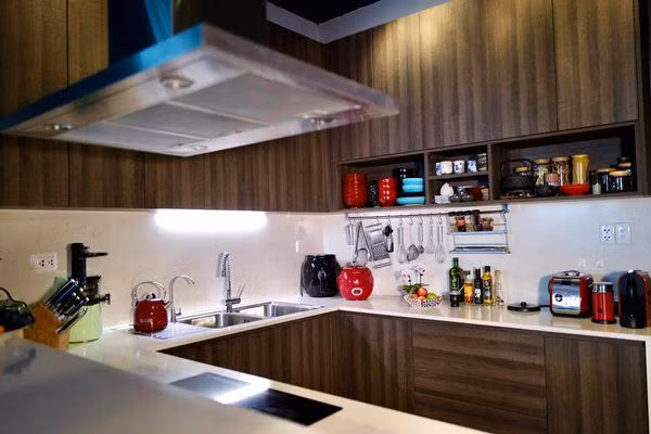 Các vật dụng làm bếp đều mang dáng vẻ xinh xắn, độc đáo.