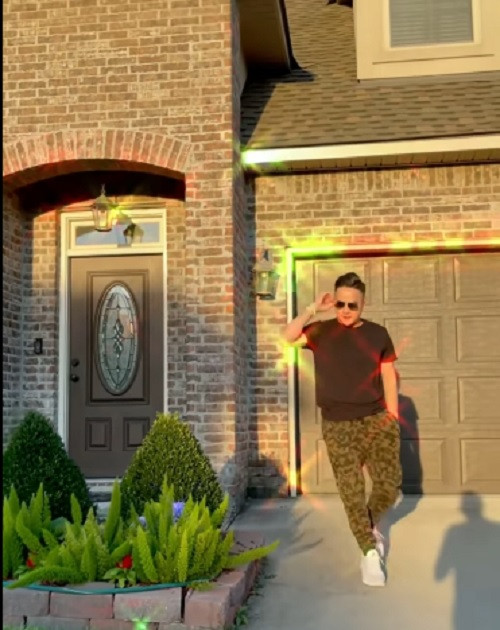 Biệt thự của Cao Thái Sơn có diện tích 500m2 và được thiết kế theo phong cách bán cổ điển.