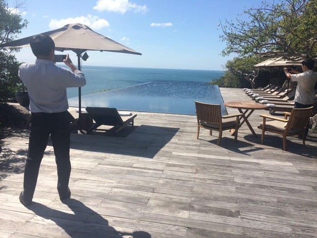 Ninh Thuan: Con gai theo me di cong tac mac COVID-19, ca doan phai cach ly