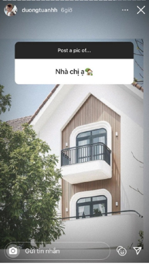 Bên ngoài biệt thự nổi bật với gam màu trắng.