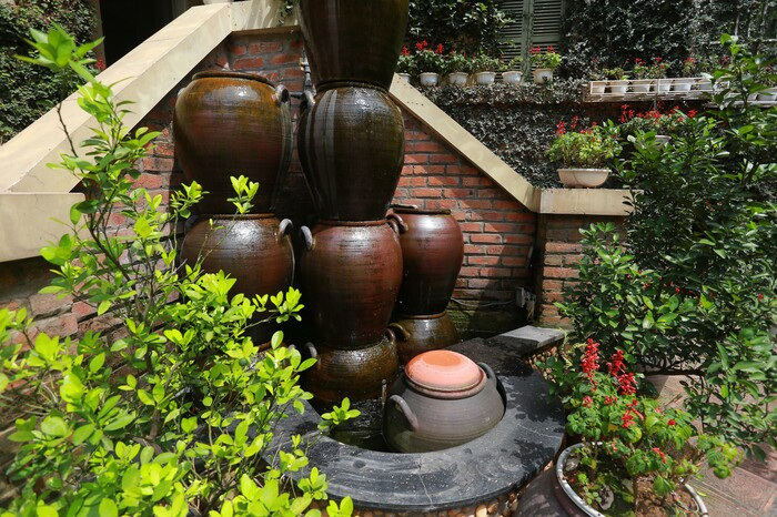 Hệ thống tiểu cảnh được bố trí hài hòa. Ảnh: Saostar