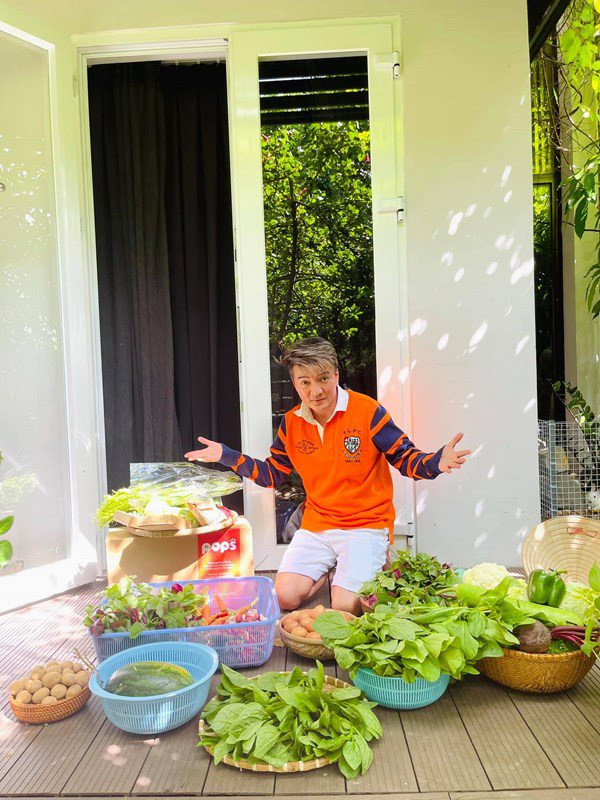 Cây có hoa thì hoa phải màu sắc, cây nào cho quả thì phải sum xuê, bắt mắt.