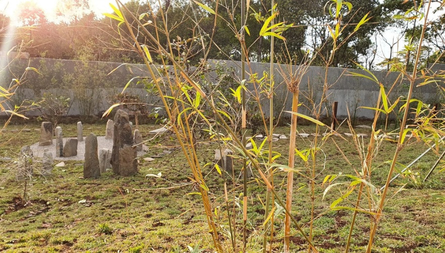 Các khoảng không gian mở, lối đi hẹp, quanh co, hay cả vườn đá… đều mang ý nghĩa sâu sắc giúp khách thăm quan có thể trải nghiệm về từng giai đoạn của cuộc đời.