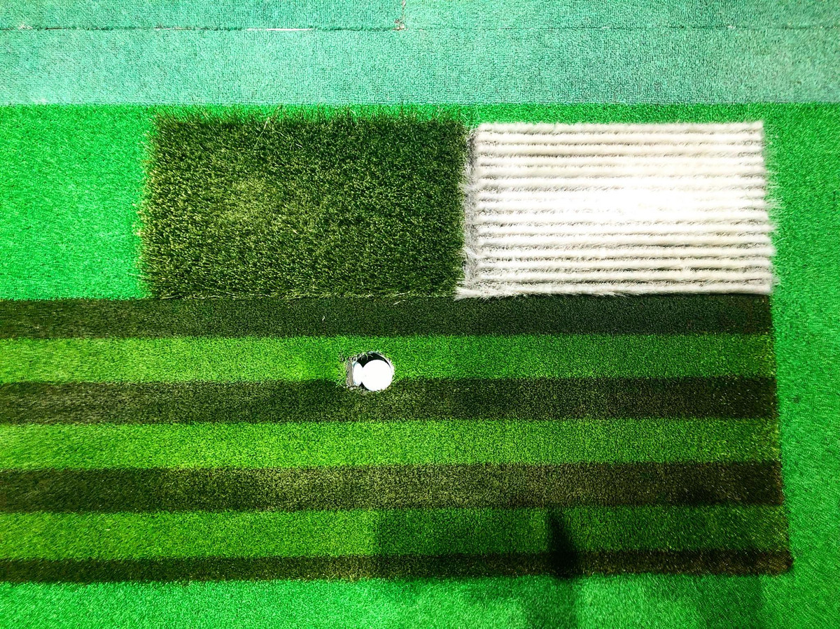 Các vùng cỏ ngắn, cỏ rậm, hố cát được tích hợp trên sân giúp người chơi trải nghiệm một cách chân thực nhất. Ảnh: Dk golf The garden