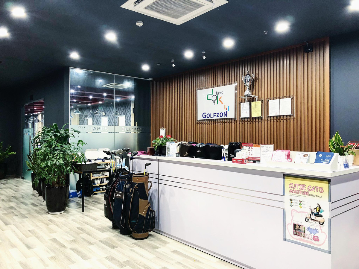 Golfzon The Garden là một chi nhánh của Golfzon được trang bị các thiết bị hiện đại, nồi thất tiện nghi sang trọng được nhập khẩu trực tiếp từ Hàn Quốc. Ảnh: Dk golf The garden