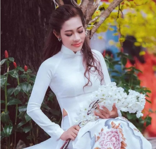 Được biết, Thuỳ Trang từng có 1 năm làm trợ lý, quản lý cho em gái khi Thu Thảo đăng quang ngôi vị cao nhất tại cuộc thi Hoa hậu Đại Dương năm 2014. Ảnh: FBNV