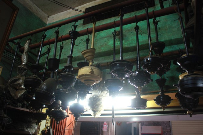 Căn nhà của ông Phúc có diện tích 27m2 khiêm tốn trên con "phố Tây" sầm uất. Ảnh: Tiền phong.