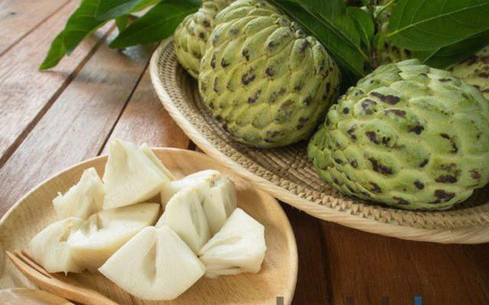 Na không hạt xuất xứ từ Thái Lan ngày càng phổ biến ở nước ta. Ngoài ưu điểm ăn không phải nhằn hạt, loại na này còn được ưa chuộng vì mùi vị ngọt thanh, thị trắng dai. Ảnh: Internet