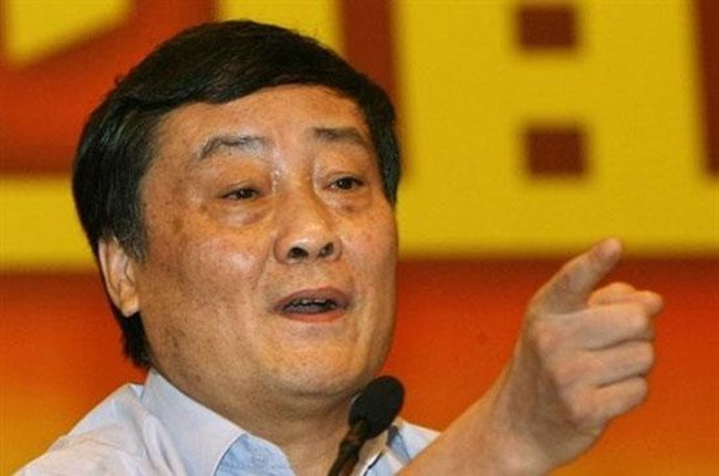 Năm 1987, dự án kinh doanh đầu tay của Zong Qinghou mới thành công. Với khoản vay 22.000 USD từ các thành viên trong gia đình, ông và hai người bạn là giáo viên đã nghỉ hưu của mình đã tiếp quản một cửa hàng tạp hóa nhỏ bán đồ uống và các sản phẩm sữa cho học sinh ở quận Thương Thành.