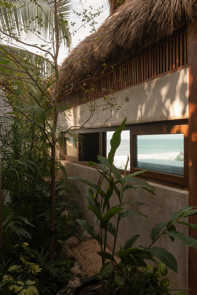 Căn nhà trở thành không gian tận hưởng mùa hè thư thái và yên bình của gia chủ. Nguồn ảnh: Archdaily