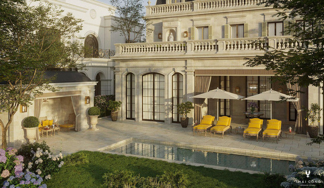 Mặt sau tòa nhà cói bể bơi và khung cảnh chẳng khác resort cao cấp.