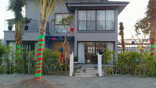 Khoảng giữa tháng 4/2017, vợ chồng Trường Giang - Nhã Phương đã sở hữu một căn biệt thự vô cùng đắt đỏ trị giá 15 tỷ, tại thành phố biển Phú Quốc. Ảnh: FBNV