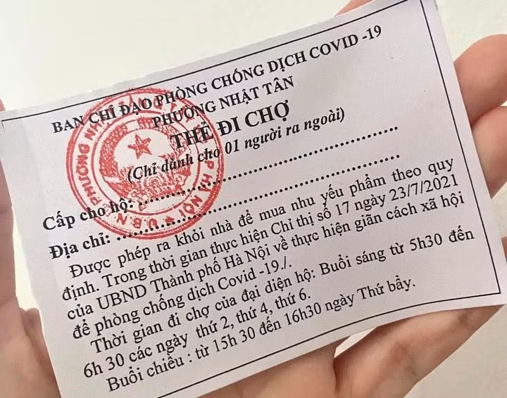 Di cho bang tem phieu: Nguoi mua, ban luu y gi de khong bi phat?