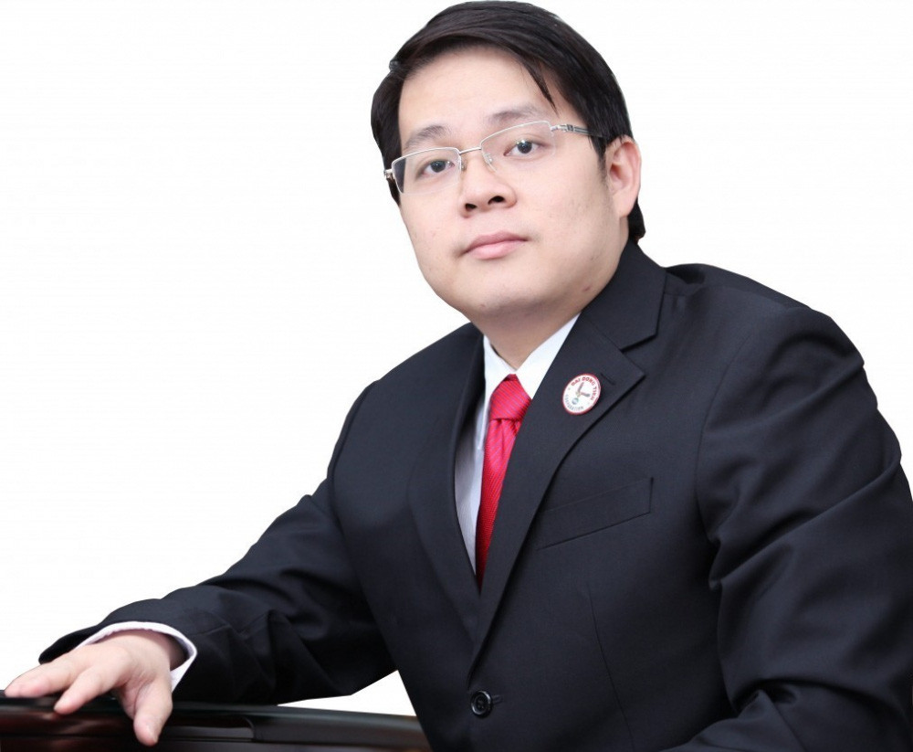 Bat mi ve CEO 8X nganh nhua vua duoc de cu dai bieu quoc hoi