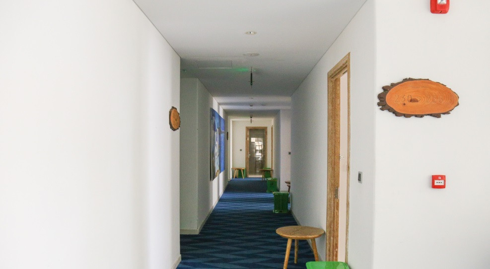 Hiện tại, khách sạn còn khoảng 38 phòng đôi và 30 phòng đơn đã chuẩn bị và đủ điều kiện tiếp đón bà con. Ảnh: Nhadautu