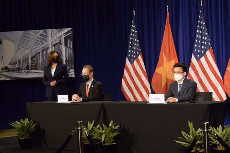 Lo chi tiet thiet ke dai su quan 1,2 ty USD cua My tai Ha Noi