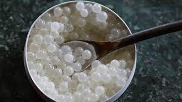 Tính ra, một kg trứng ốc sên có giá 13,6 triệu đồng. Ảnh: Luxuo