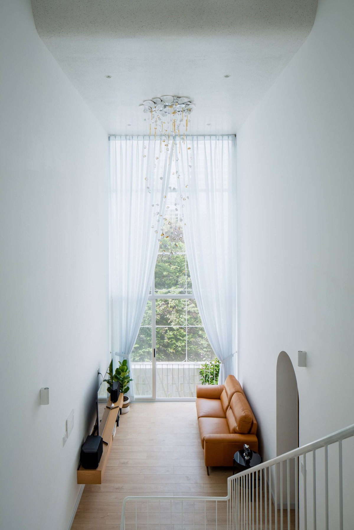 Phòng sinh hoạt chung là nơi cả gia đình thường xuyên ngồi trò chuyện.