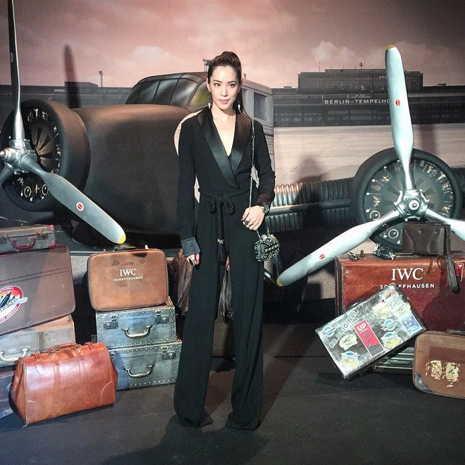 Trang Instagram của Arissa ngập tràn những món hàng hiệu đắt đỏ từ túi xách đến giày dép, áo quần hay hình ảnh du ngoạn nhiều địa điểm sang chảnh trên thế giới.