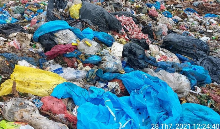 Da Nang phat hien rac thai phong chong COVID-19 tron vao rac sinh hoat