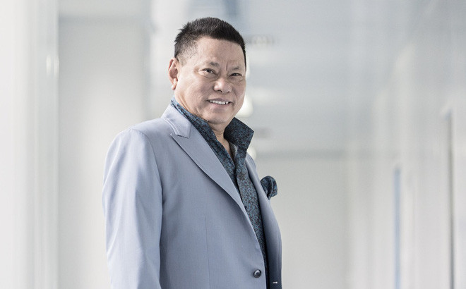 Tỷ phú Hoàng Kiều là doanh nhân người Mỹ gốc Việt. Ông từng là người giàu nhanh nhất trong top những tỷ phú mới nổi của Mỹ năm 2015. Ảnh: Forbes