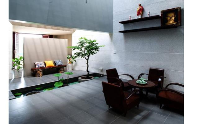 Các hình dạng mặt cắt khác nhau cho cùng một diện tích tương đương tạo ra những cảm nhận khác nhau cho từng không gian riêng. Ranh giới giữa bên trong và bên ngoài được làm mờ đi bằng cách tạo ra những “khoảng hở”.