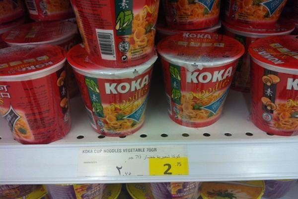 Mỳ hộp loại 70gr giá chỉ 13.000 đồng – một mức giá khá ổn cho sản phẩm mỳ ăn liền mang thương hiệu nước ngoài.