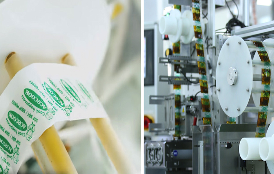 Sau công đoạn làm nguội là cấp gói gia vị. Đối với mì gói, các gói gia vị sẽ được bổ sung bằng thiết bị tự động. Đối với mì ly, thiết bị cung cấp ly sẽ tự động bỏ vắt mì vào bên trong, sau đó tiếp tục bổ sung các nguyên liệu sấy và các gói gia vị.