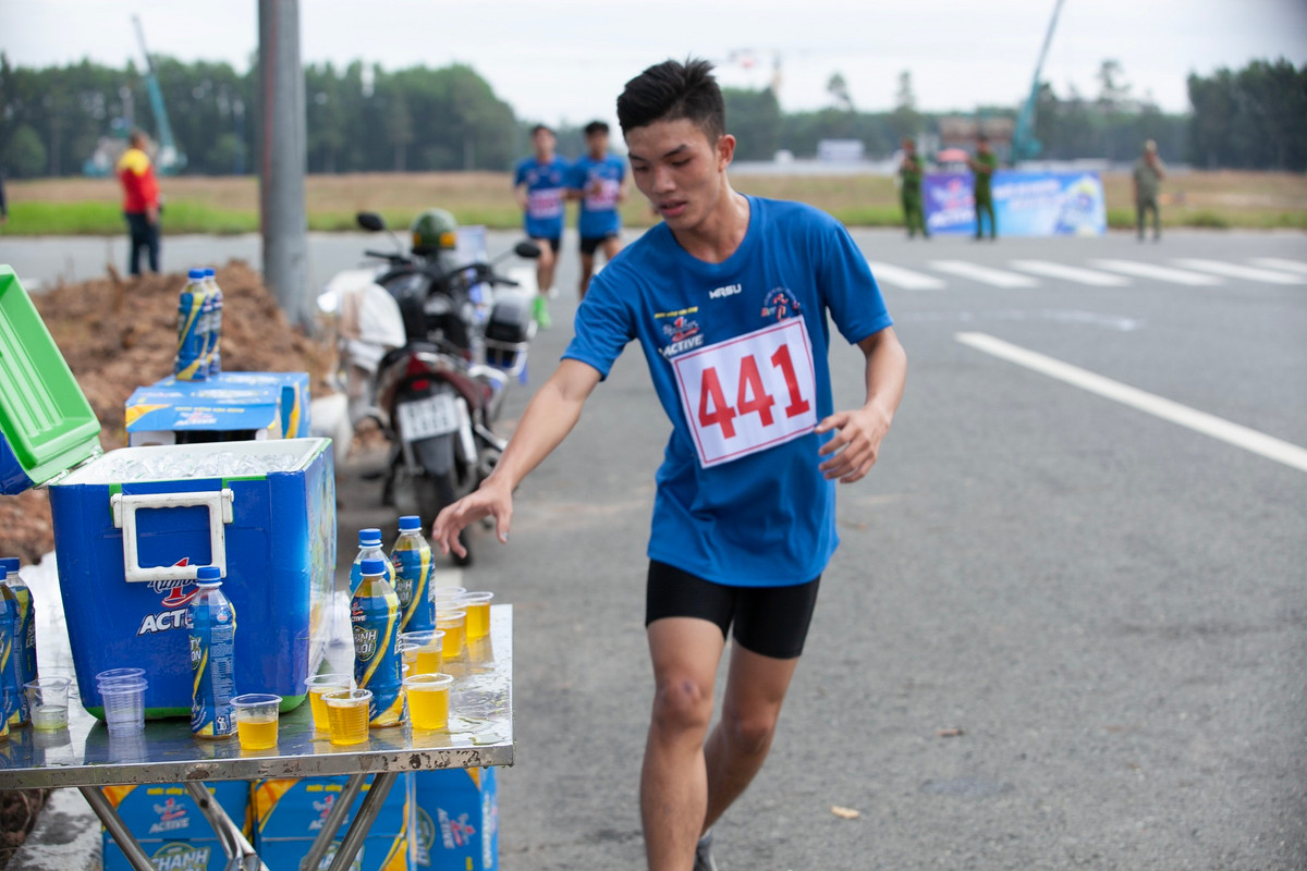 Number 1 Active va 8000 nguoi tham gia Giai viet da Chao nam moi 2021-Hinh-2