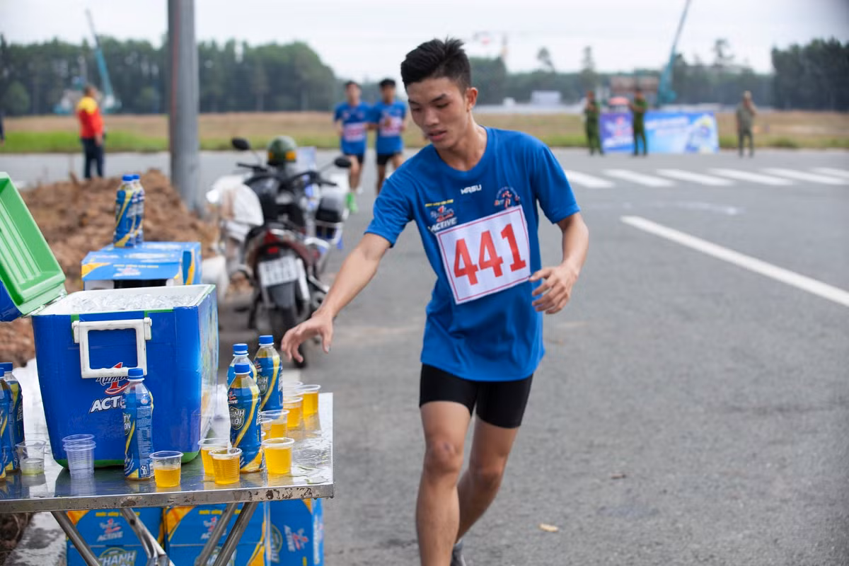 Number 1 Active va 8000 nguoi tham gia Giai viet da Chao nam moi 2021-Hinh-2