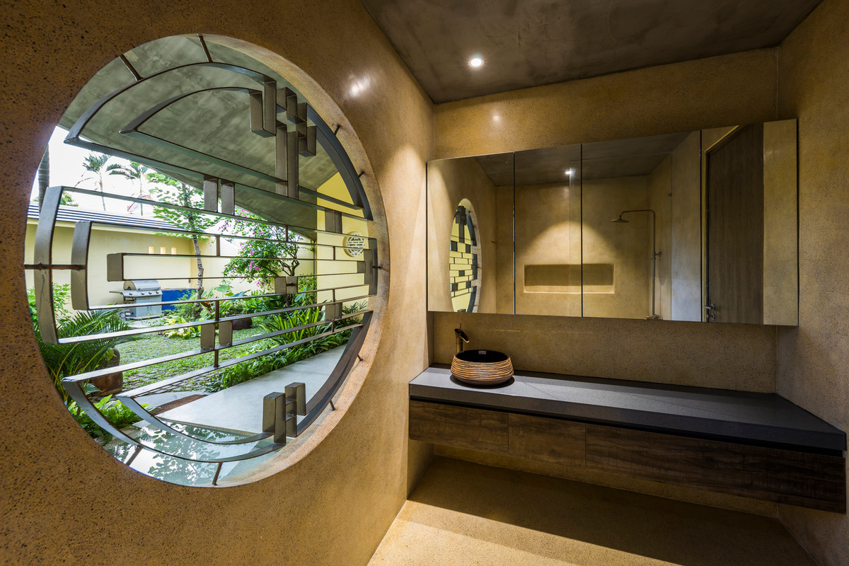 Ô thoáng thiết kế theo phong cách cổ kính. Nguồn ảnh: Hiroyuki Oki