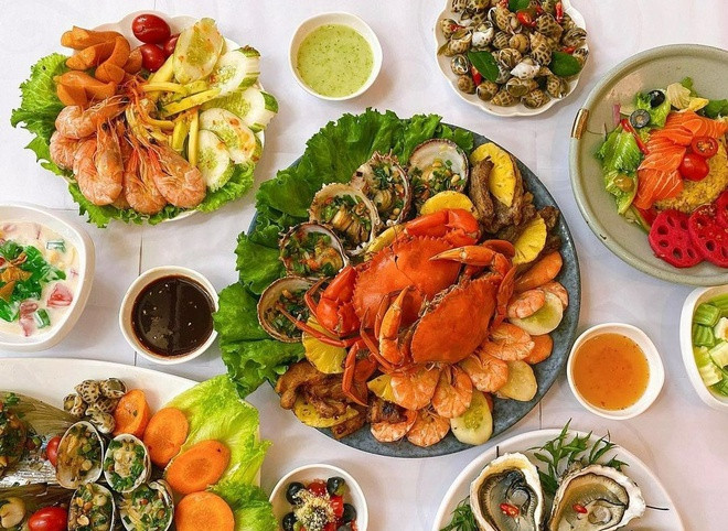 Bên cạnh món ăn truyền thống, giới nhà giàu Việt còn tìm mua các món sơn hào hải vị bậc nhất thế giới để làm phong phú thêm bàn tiệc của gia đình. Ảnh: Internet