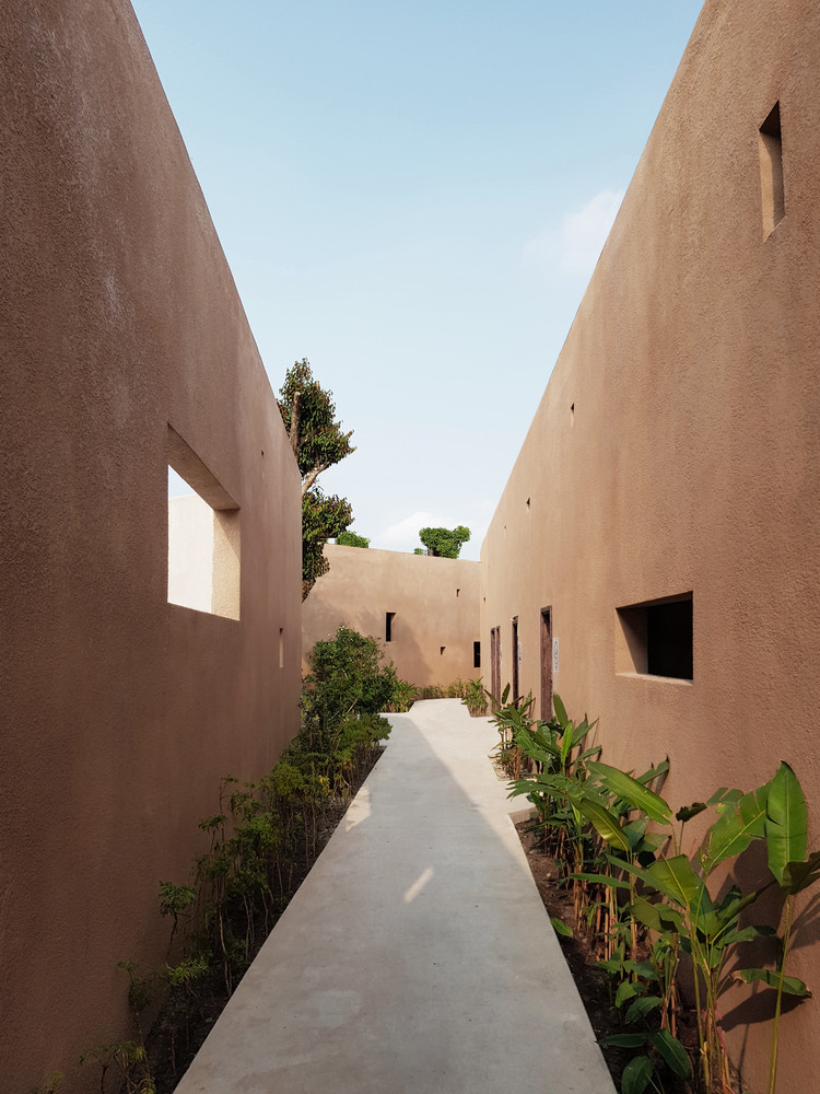 Mỗi khối cụm được bố trí theo các phương khác nhau, tạo ra những góc nhìn thú vị, mang đến nhiều trải nghiệm ấn tượng.