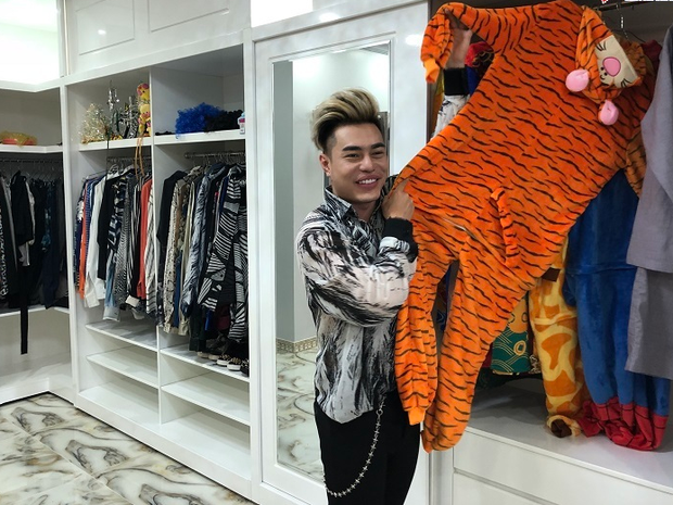 Phòng quần áo trên tầng 2 của Bảo Lâm. Ảnh: Vietnamnet