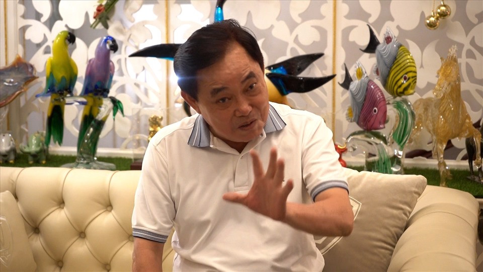 Dai gia Dung “lo voi” va nhung phat ngon xon xao du luan-Hinh-2